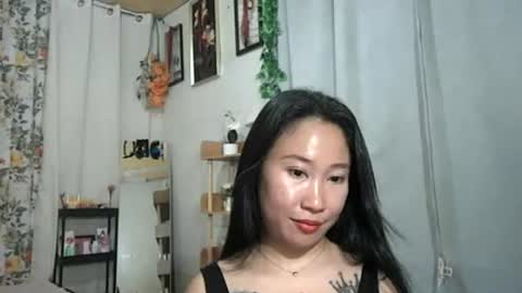 yumie  online show from 06.19.26