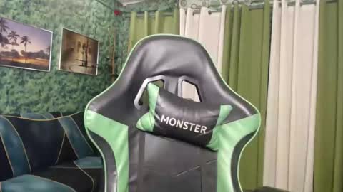 PnayMistress1983 online show from 11.23.25