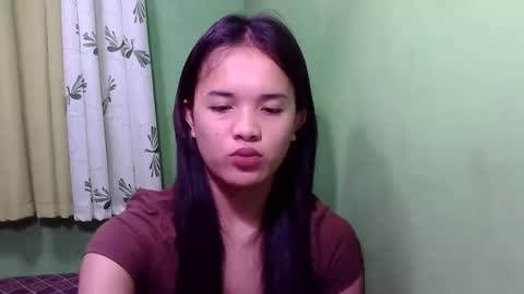 Snapshot of pinaymorena_rhowe chatting on 12.07.24 pinaymorena_rhowe online show from 12.07.24
