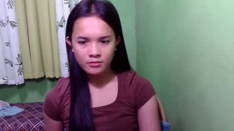 Snapshot of pinaymorena_rhowe chatting on 12.08.24 pinaymorena_rhowe online show from 12.08.24