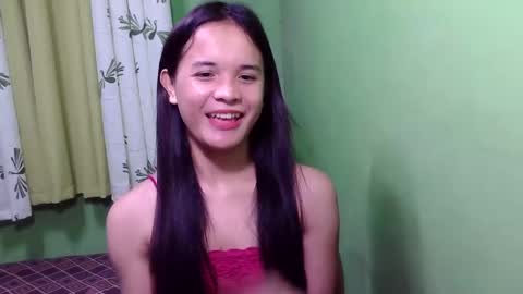 Snapshot of pinaymorena_rhowe chatting on 12.26.24 pinaymorena_rhowe online show from 12.26.24