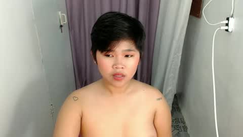 Snapshot of pinayprincesslyn chatting on 02.15.25 Lyn the Lesbian online show from 02.15.25