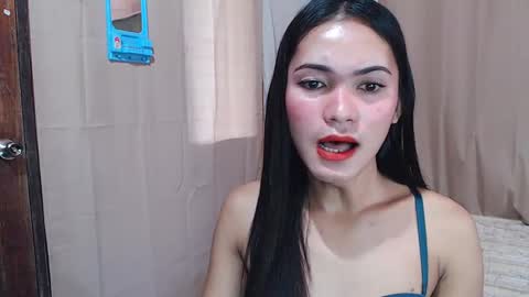 Snapshot of pinaysweatwetlover69 chatting on 01.13.25 celistina Crwford online show from 01.13.25