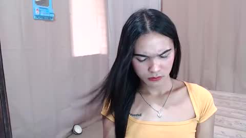 Snapshot of pinaysweatwetlover69 chatting on 02.18.25 celistina Crwford online show from 02.18.25