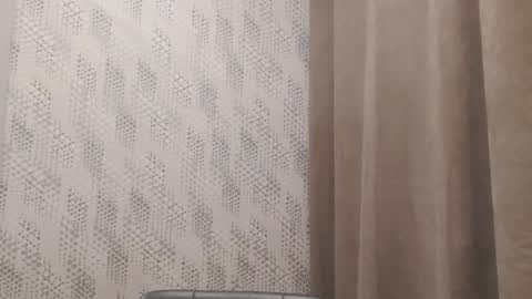Snapshot of pineapple__mood chatting on 02.09.25 online show from 02.09.25