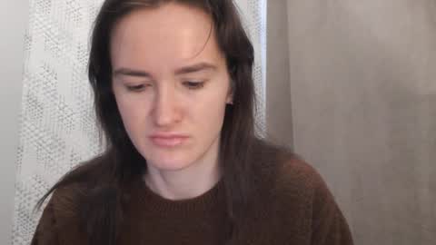 Snapshot of pineapple__mood chatting on 02.17.25 online show from 02.17.25