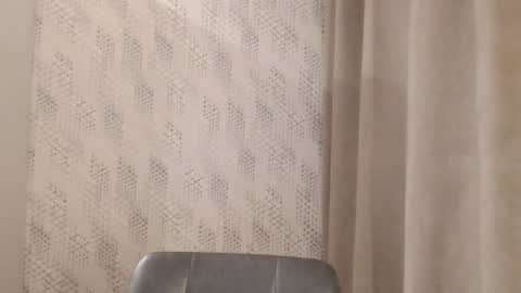 Snapshot of pineapple__mood chatting on 02.26.25 online show from 02.26.25