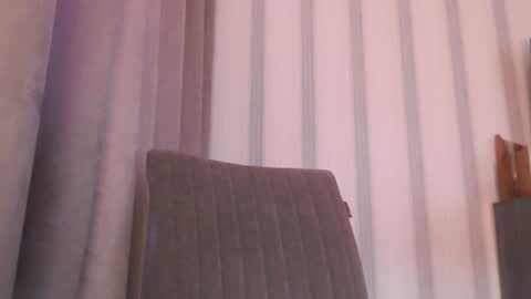 Snapshot of pineapple__mood chatting on 09.14.25 online show from 09.14.25