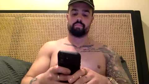 pineappleice26 online show from 12.01.25