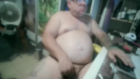 pini_z online show from 10.16.25