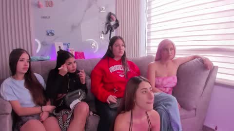 pink_as online show from 02.09.26