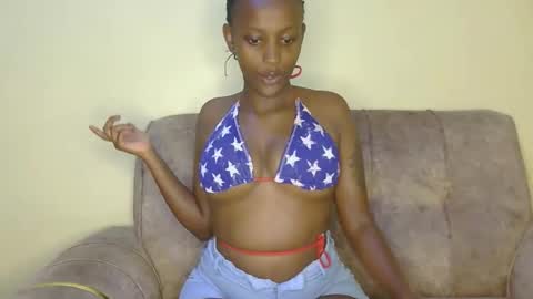 Snapshot of pink_cushy chatting on 02.23.26 pink_cushy online show from 02.23.26