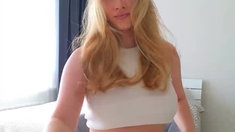   online show from 09.10.25