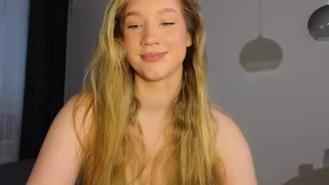   online show from 11.10.25