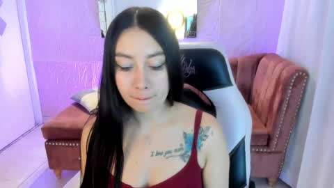 Snapshot of pink_rouse_m chatting on 06.16.26 isabella online show from 06.16.26