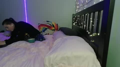 pink_tv online show from 10.24.25