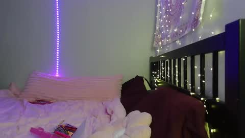 pink_tv online show from 11.26.25