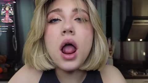 Snapshot of pinkadele chatting on 02.25.25 Adele online show from 02.25.25