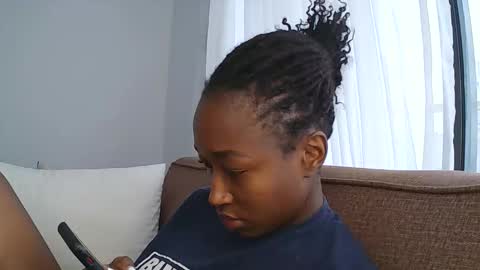 PinkyAura online show from 01.08.26