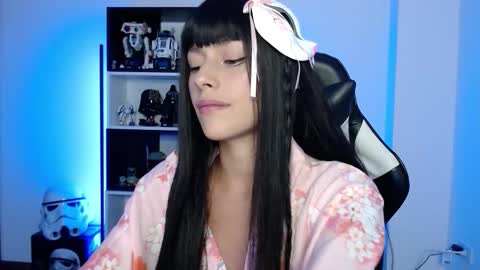 Emily online show from 10.10.25