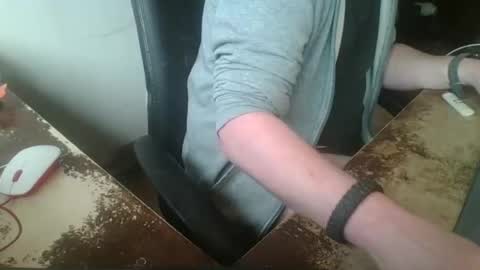 Snapshot of pinkdickpanther chatting on 10.22.25 101xXx101 online show from 10.22.25