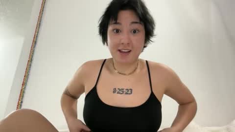 pinkeyeprincess online show from 11.17.25