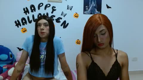 pinkluna0 online show from 10.31.25