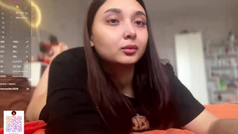 Snapshot of pinkncrazy chatting on 10.25.25  HERES ALICE  WELCOME EVERYONE LOVENSE DOMI REACT TO YOUR TIPS LETS MAKE A GREAT SHOW TOGETHER  online show from 10.25.25