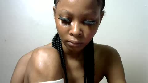 pinky_lov online show from 02.15.25