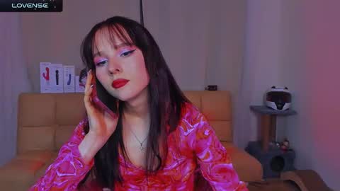 Snapshot of pinkyberry69 chatting on 12.18.24 Alina online show from 12.18.24