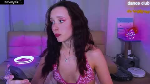 Snapshot of pinkyberry69 chatting on 09.14.25 Alina online show from 09.14.25