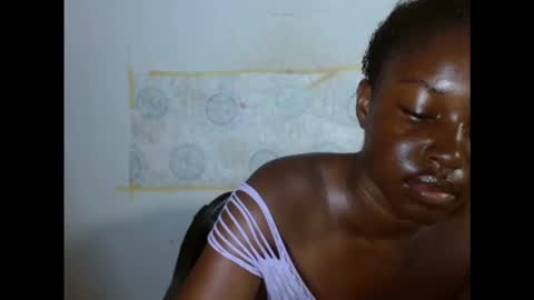 Snapshot of pinkykiki_247 chatting on 11.04.25 pinkykiki_247 online show from 11.04.25