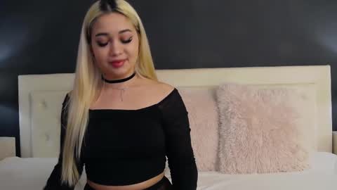  Pink  online show from 02.14.25