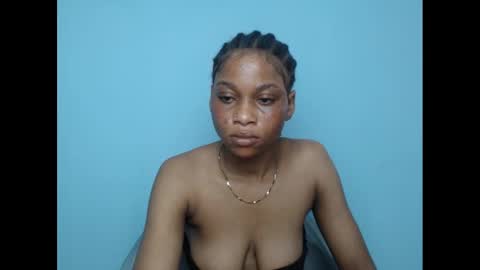 Snapshot of pinkyxxpussy chatting on 01.19.25 pinkyxxpussy online show from 01.19.25