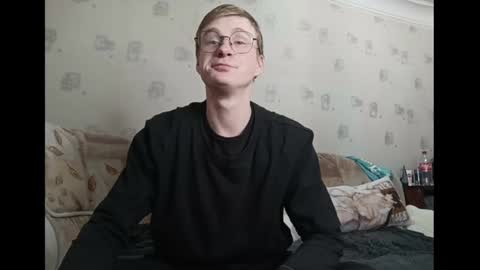 Snapshot of pinochetti chatting on 01.02.25 Incubus online show from 01.02.25