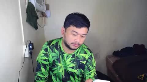 Snapshot of pinoy041087 chatting on 02.14.26 pinoy041087 online show from 02.14.26