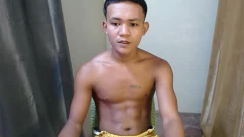 Snapshot of pinoy_fucker18 chatting on 04.10.26 pinoy_fucker18 online show from 04.10.26