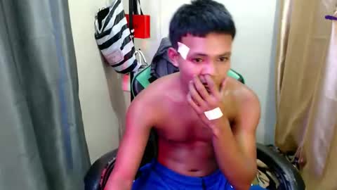 Snapshot of pinoy_fucker18 chatting on 05.18.26 pinoy_fucker18 online show from 05.18.26