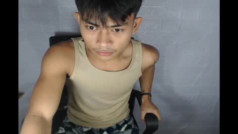 Snapshot of pinoy_palautogxxx chatting on 02.18.26 pinoy_palautogxxx online show from 02.18.26