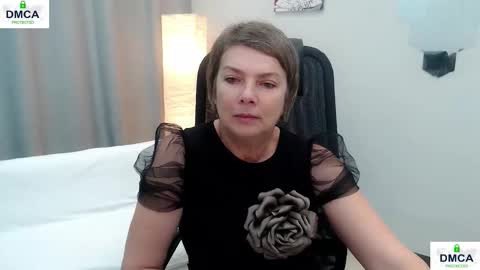 Bella online show from 12.18.25