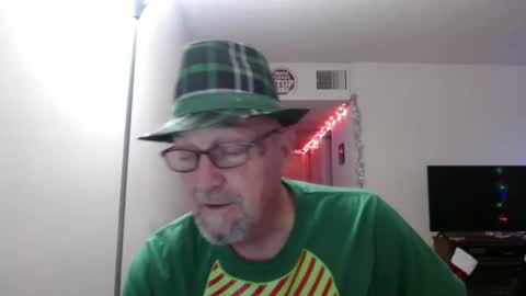 Snapshot of pipewizard chatting on 12.11.24 pipewizard online show from 12.11.24