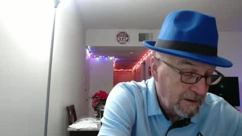 Snapshot of pipewizard chatting on 12.12.24 pipewizard online show from 12.12.24
