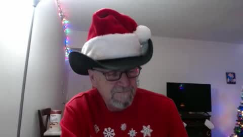 Snapshot of pipewizard chatting on 12.16.24 pipewizard online show from 12.16.24