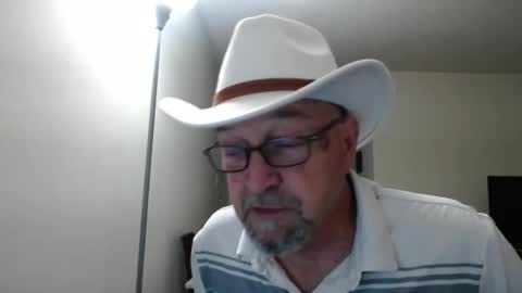 Snapshot of pipewizard chatting on 01.15.25 pipewizard online show from 01.15.25