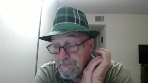 Snapshot of pipewizard chatting on 02.28.25 pipewizard online show from 02.28.25