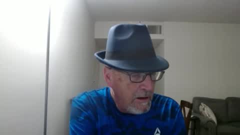 Snapshot of pipewizard chatting on 10.23.25 pipewizard online show from 10.23.25