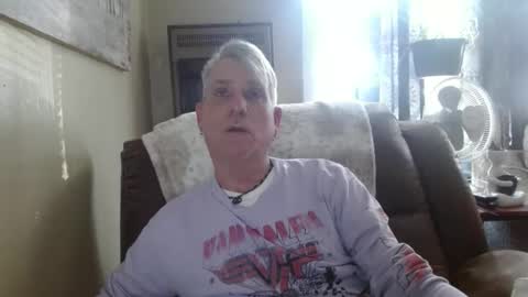 Snapshot of pirate334 chatting on 01.25.25 pirate334 online show from 01.25.25