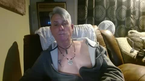 Snapshot of pirate334 chatting on 03.12.25 pirate334 online show from 03.12.25