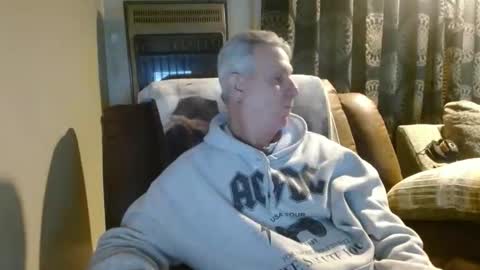 Snapshot of pirate334 chatting on 02.08.26 pirate334 online show from 02.08.26