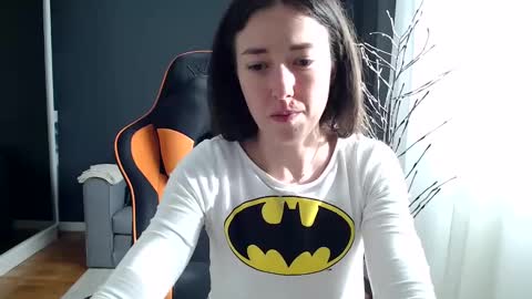 piscesgirl06 online show from 12.19.24